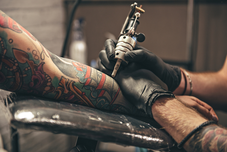 タトゥー愛好家に聞く、タトゥーの歴史と入れ墨との違い STAND