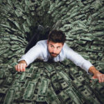 幸せな人生にお金はどこまで必要？年収600万を達成後、島への移住を決めた男に聞いてみた